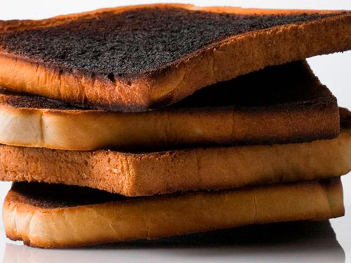 stak af toastbrød, der er ristet for hårdt, så de kan indeholde akrylamid. 