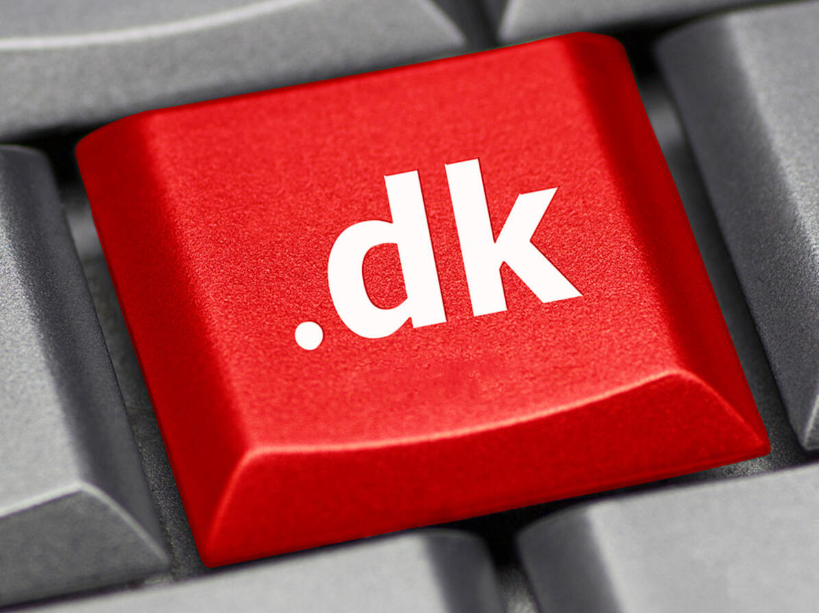 Tastatur med knap som viser at webbutikken er dansk