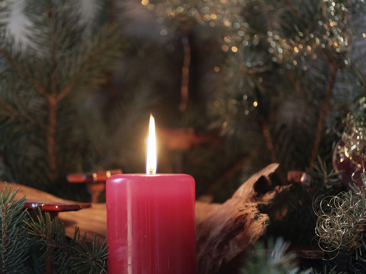 Julelys og juletræ