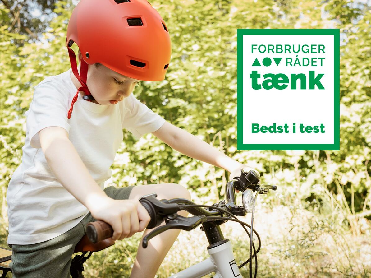 Billede af dreng med cykelhjelm