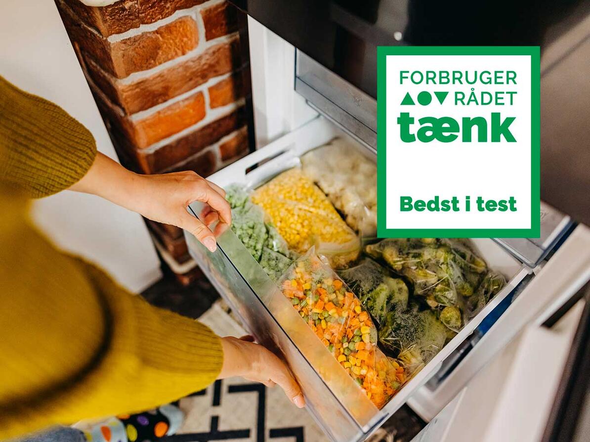Fryser med frosne grøntsager i et kølefryseskab, som vi har testet.