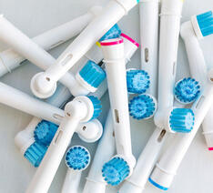 Stor bunke af originale tandbørstehoveder som du kan spare penge på