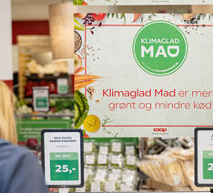 klimaglad mad skilt i et dansk supermarked