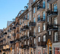 Bygninger i København med altaner