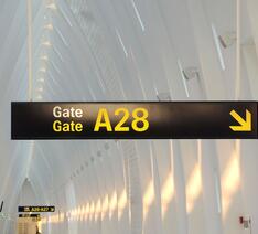 Skilt til gate i Københavns Lufthavn