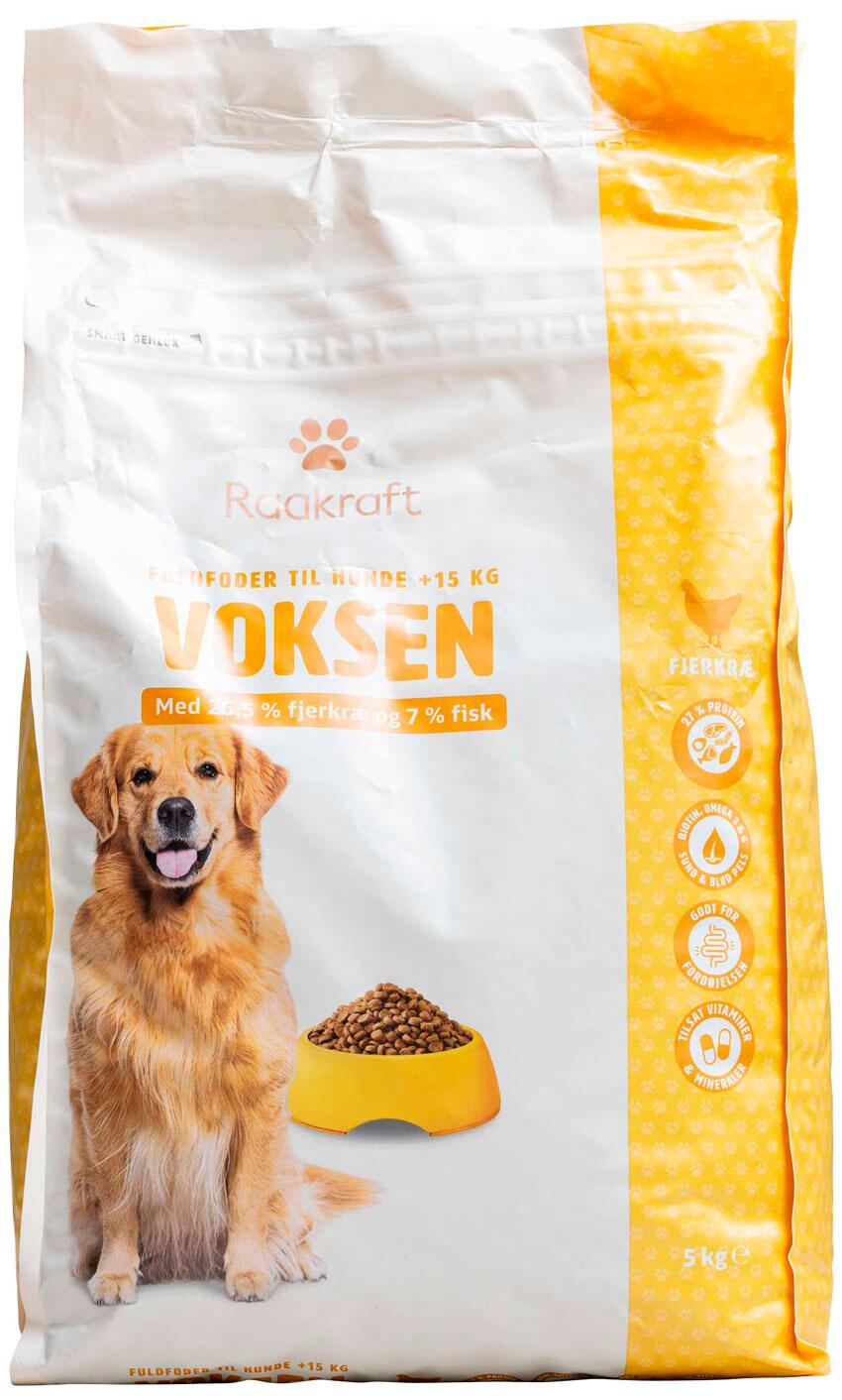 Voksen med fjerkær og fisk Raakraft