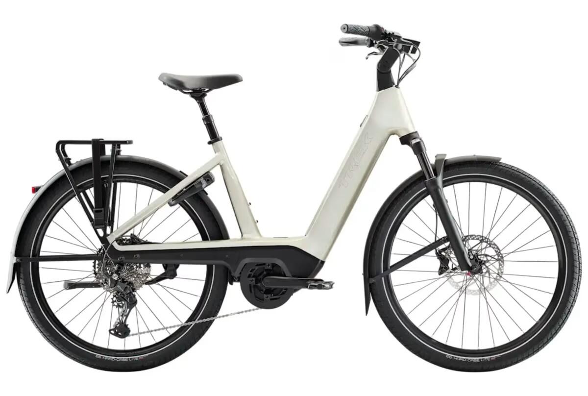 Charter+ 5 R10 540Wh Trek