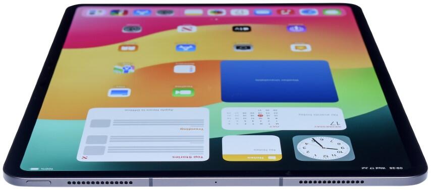 iPad Pro (2024) 13" 1TB Wi-Fi + Cellular Nano-Texture GLASS Apple