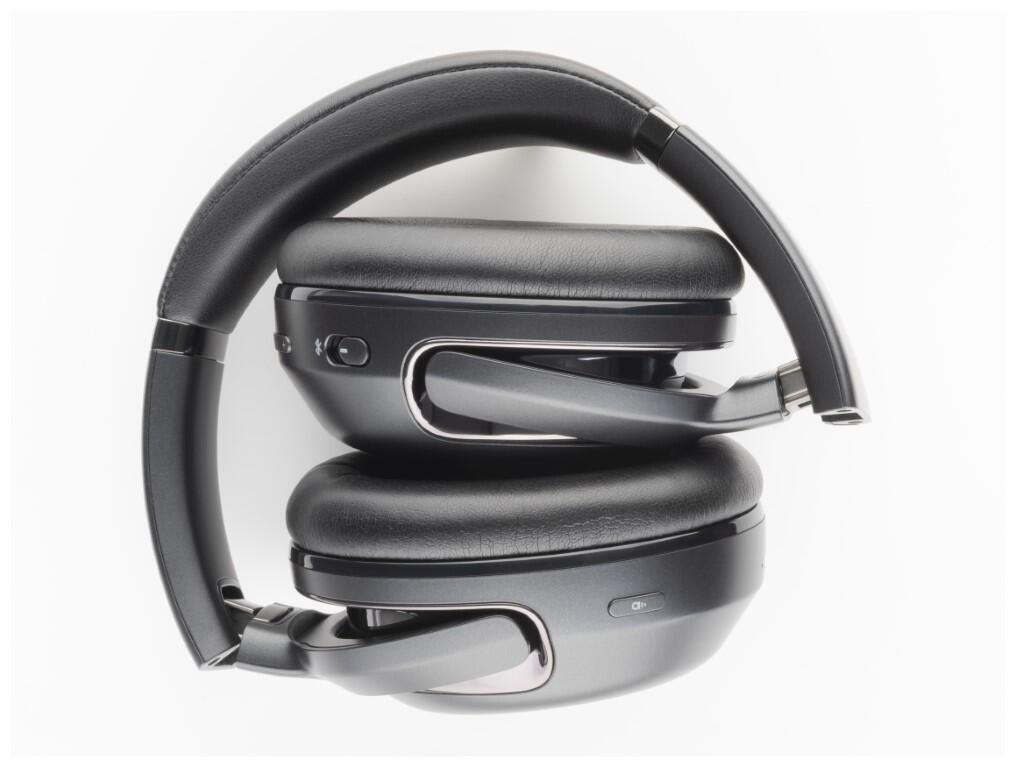 Tour One M2 JBL