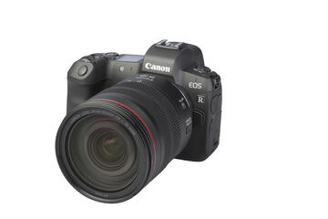 EOS R + RF 24-105mm 1:4 L IS USM Canon
