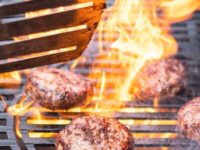 Kød på grill