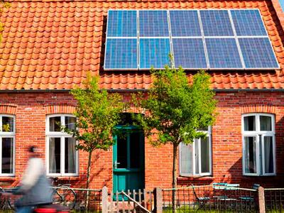 solceller på et hustag